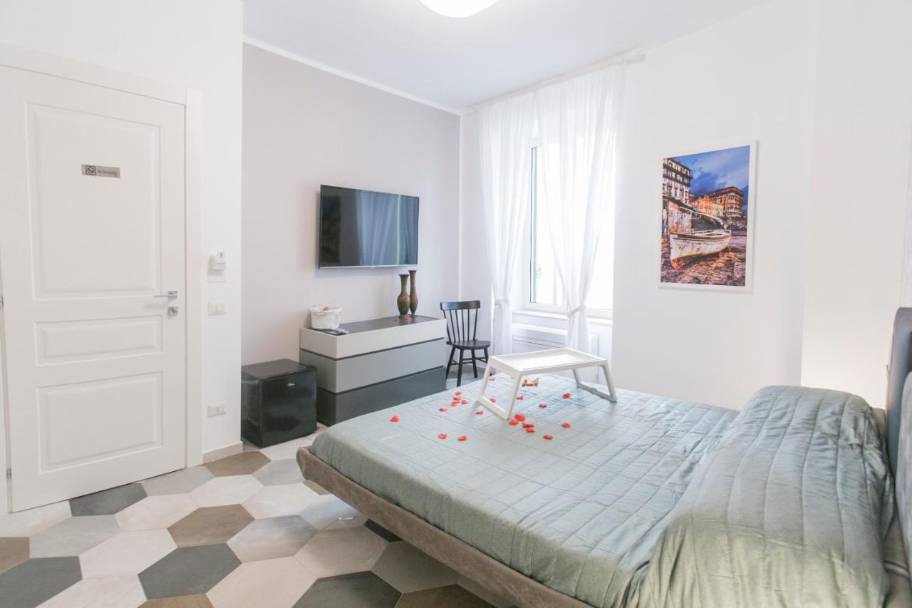 Anticaglia/24 Bed & Breakfast Naples Exterior photo