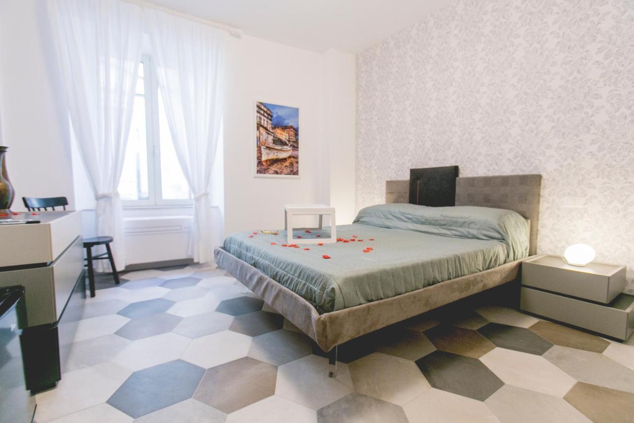 Anticaglia/24 Bed & Breakfast Naples Exterior photo